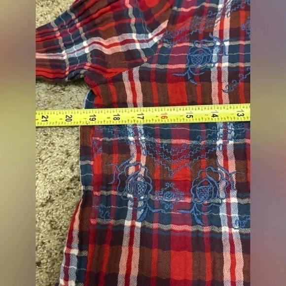 FREE PEOPLE Women’s Red Blue Plaid Embroidered HiLow Button Down Top Shirt Small - Picture 10 of 10